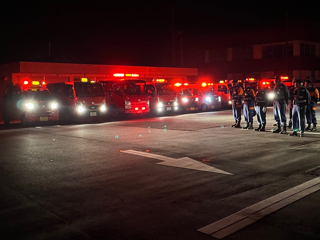 夜警出発お見送り