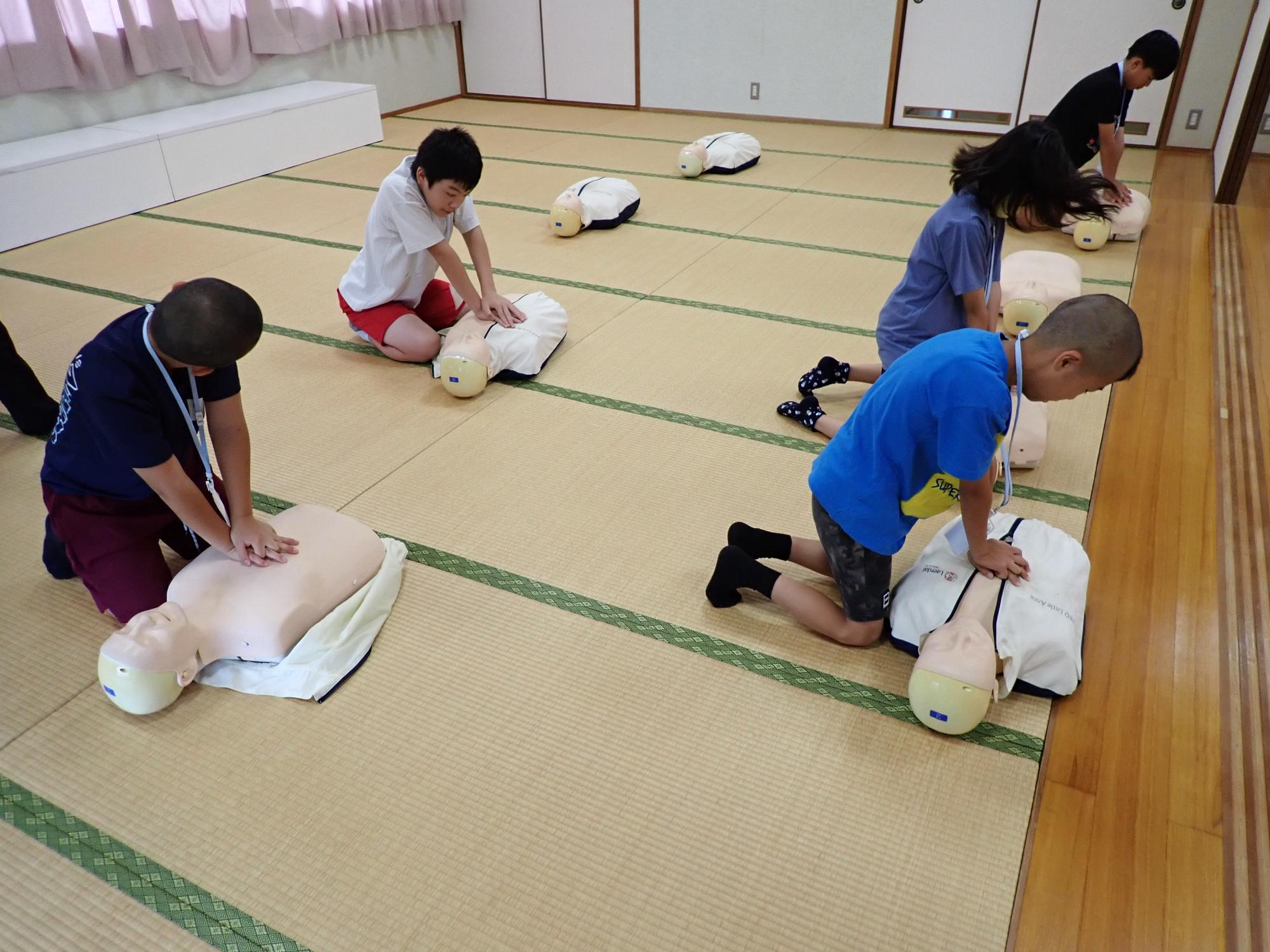 令和8年度少年消防クラブ員夏期研修心肺蘇生法